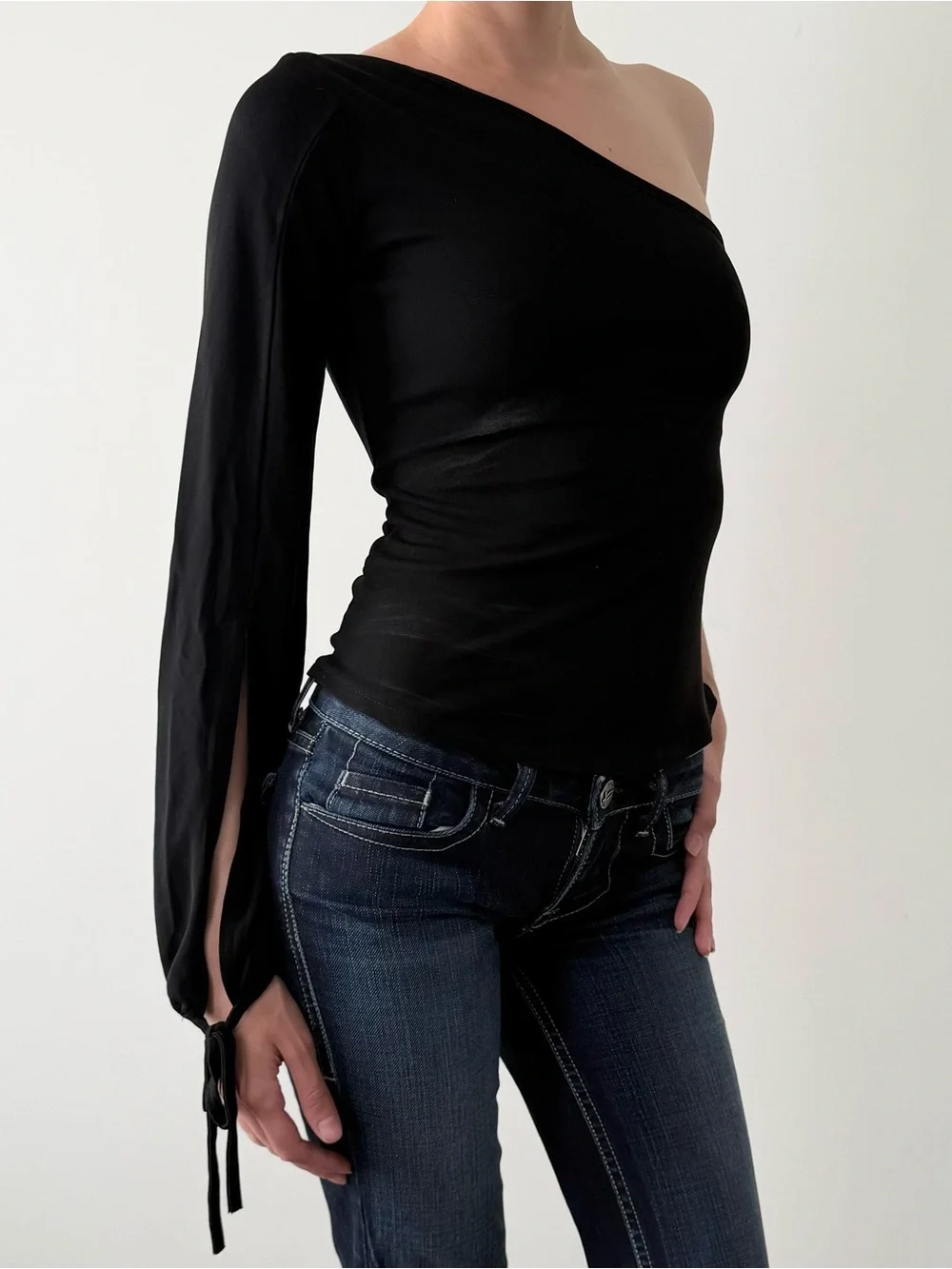 Zara one sleeve blouse - Picture 2 of 4